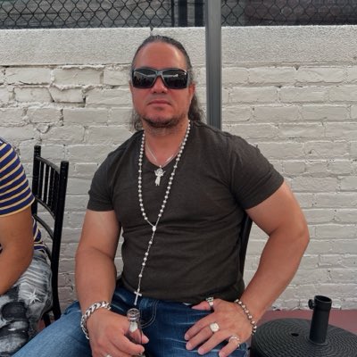 ChikyGomez4's tweet photo. #NuevaFotoDePerfil https://t.co/i9Uh0VKnOU