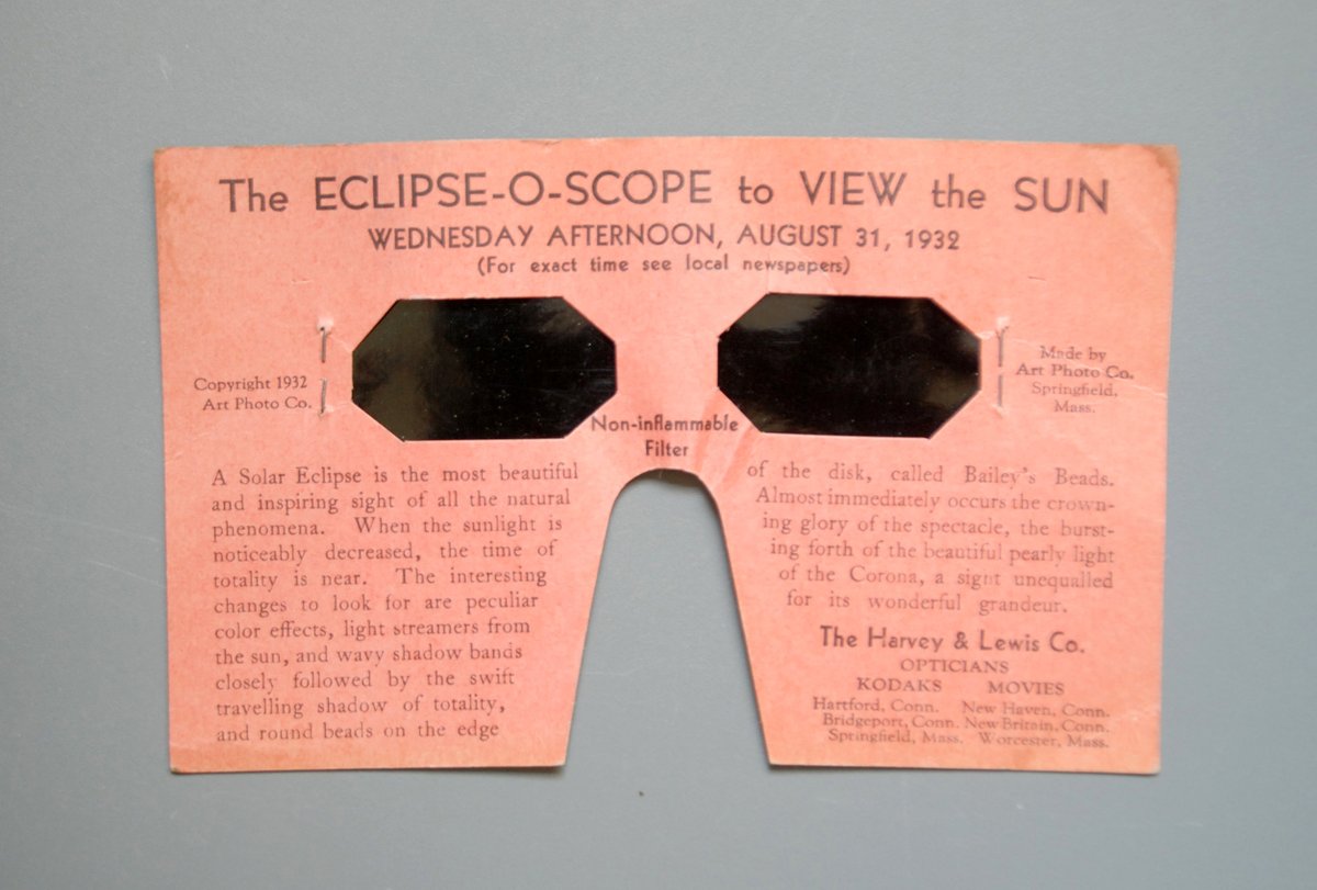 presentcorrect's tweet photo. Six eclipse viewers from 1932. https://t.co/lKMlZTDmye https://t.co/a7NWSaXUO1