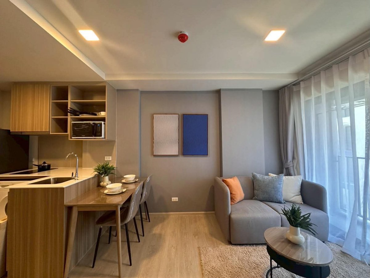 EclipseThailand's tweet photo. FOR RENT | The Base Cherngtalay
1 Bed | 1 Bath | 34.5 Sq.m.

From THB 33,000/month for 1-year lease.

Explore: https://t.co/NFuPrmE6BS
Location: https://t.co/Y43LWsUcpJ

DM us for details or a viewing.

#PhuketRental #PhuketRealEstate #BangTao #Cherngtalay #CondoForRent #Phuket https://t.co/6izc42G3ID