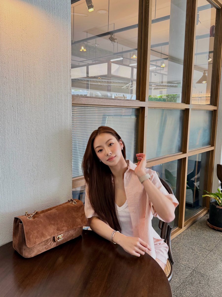 nikkojump's tweet photo. วันสบายๆ ของคุณหนูหมิว 🤎

#MiuNatsha #หมิวณัชชา https://t.co/d1oDMaBeID