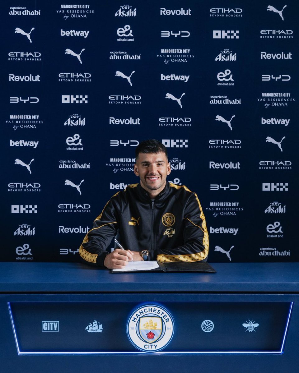 saudgerard's tweet photo. 🚨🚨🚨⚠️ عــاجــل ورســمــيًــا ⚠️🚨🚨🚨 

مانشستر سيتي يضم الحارس الأرجنتيني خيرونيمو رولي قادماً من مارسيليا!

🔵🔵🔵🔵🔵🔵🔵🔵🔵🔵🔵🔵🔵🔵🔵
✅✅✅✅✅✅✅✅✅✅✅✅✅✅✅ https://t.co/ctCVwlZIlo