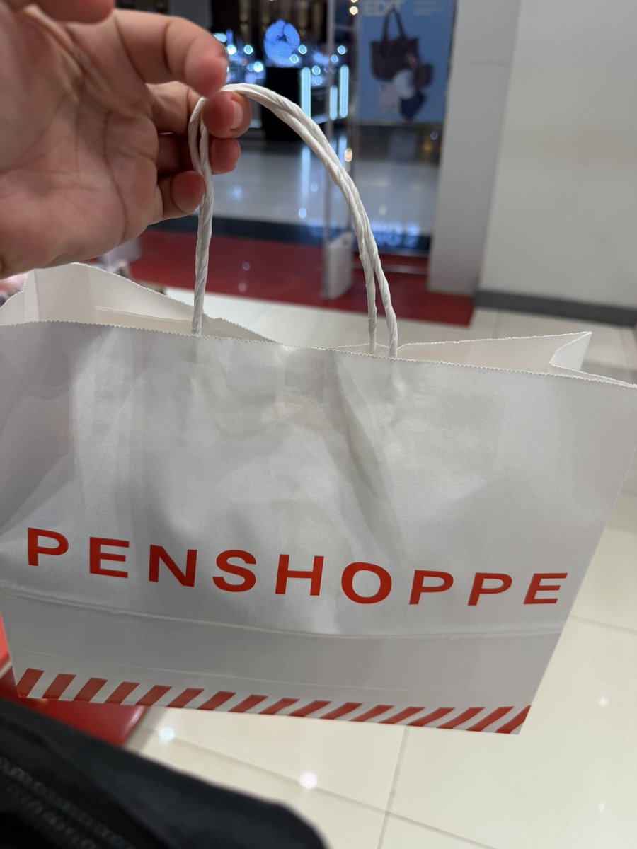 djanizzjhoy03's tweet photo. New era, switching is real for me.. 

BELLE FOR PENSHOPPE
#BelleMariano
#ClubPenshoppe https://t.co/wv1McEDCtF