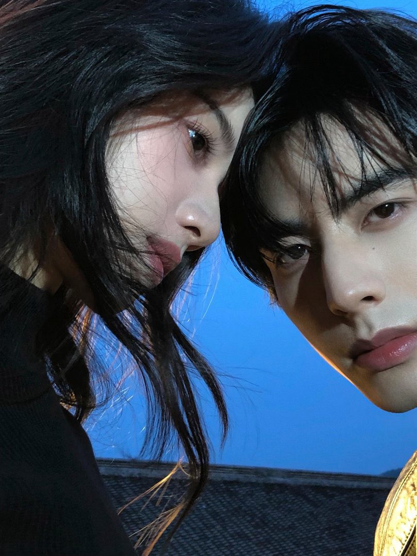 cutiepiestuffs's tweet photo. Seriously this Harper's Bazaar photoshoot of them is CRAZY https://t.co/Quod7GJv6q