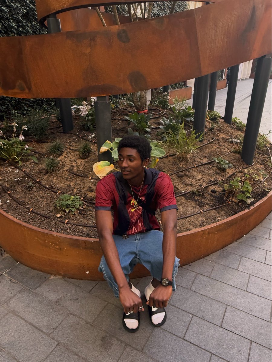 2easymikee's tweet photo. Felt trappy might delete later 💤 https://t.co/mbIqTT7Km0