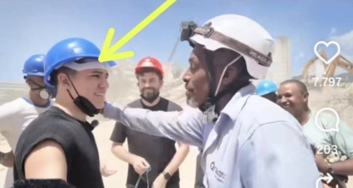 4F_Mamba's tweet photo. Kilómetro dice ser técnico en construcción civil, pero no sabe usar un casco de seguridad JAJAJA 🤣 https://t.co/YDE0aUh4cC