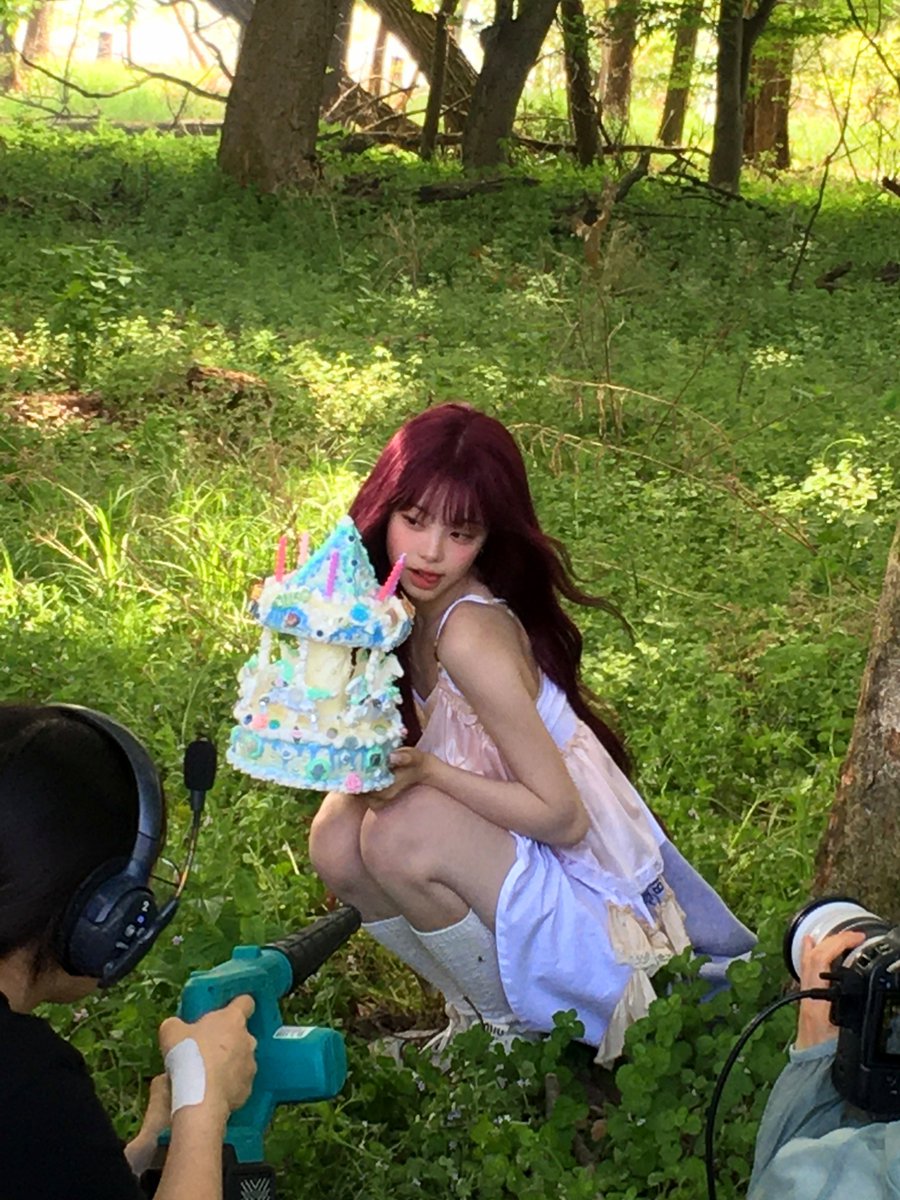 H2H_INA's tweet photo. 260812 #IAN weverse post 

Kyaaaa><
Akhirnya album debut Jepang Hearts2Hearts kami telah dirilis👏🏻👏🏻
Mengingat kami telah memperiapkannya dengan giat bersama para member, kami berharap banyak orang yang menyukainya🥺
Terima kasih banyak-banyak untuk semua pihak yang telah membantu kami hingga bisa merilis album debut Jepang ini, dan yang paling utama untuk Hachu🫶🏻🩷
Tolong berikan banyak cinta untuk 'Iconic Heart'!

#Hearts2Hearts #하츠투하츠 #H2H
@Hearts2Hearts