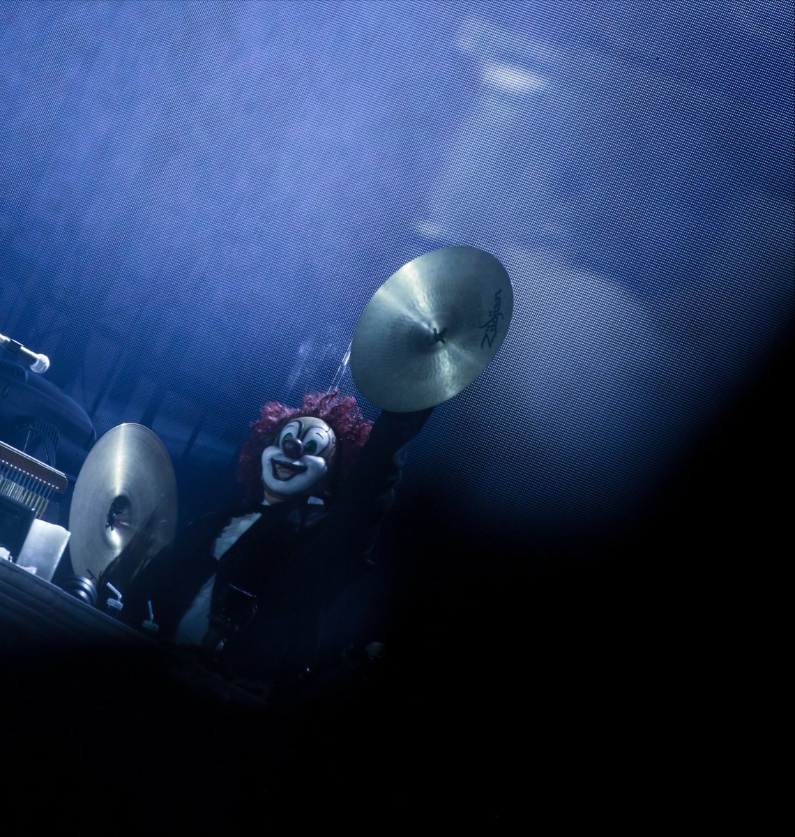 x___ask___x's tweet photo. DJタイムで壊してみせろよそのbat Habitが痺れるくらいかっこいい。
シンバル掲げるかわいいらぶさんも添えて。
#thecinema
#thecinemaネタバレ
#sekainoowari
@DJLOVE_SNO https://t.co/XaXH6geK9u