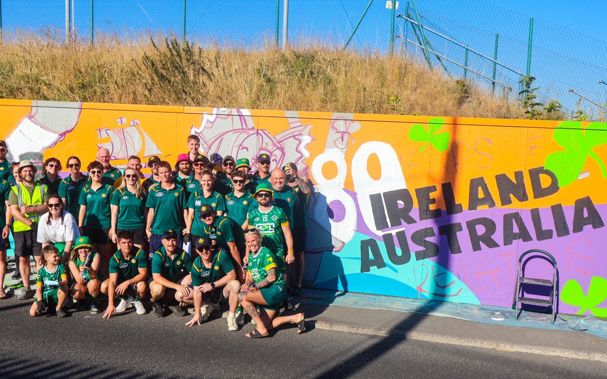 AusEmbIre's tweet photo. 🇦🇺🇮🇪 Art, sport, and friendship come together at the 12th Waterford Walls Festival. Created by Shane HA with members of the Herstory Society and players from the @GFHAAustralasia Men’s & Women’s @GAAworldgames teams, this community mural celebrates 80 years of Australia-Ireland diplomatic relations. While you're there, check out Australian artist Fintan Macgee’s work too! 🎨
 #AustraliaIreland80 #WaterfordWalls #GAAWorldGames