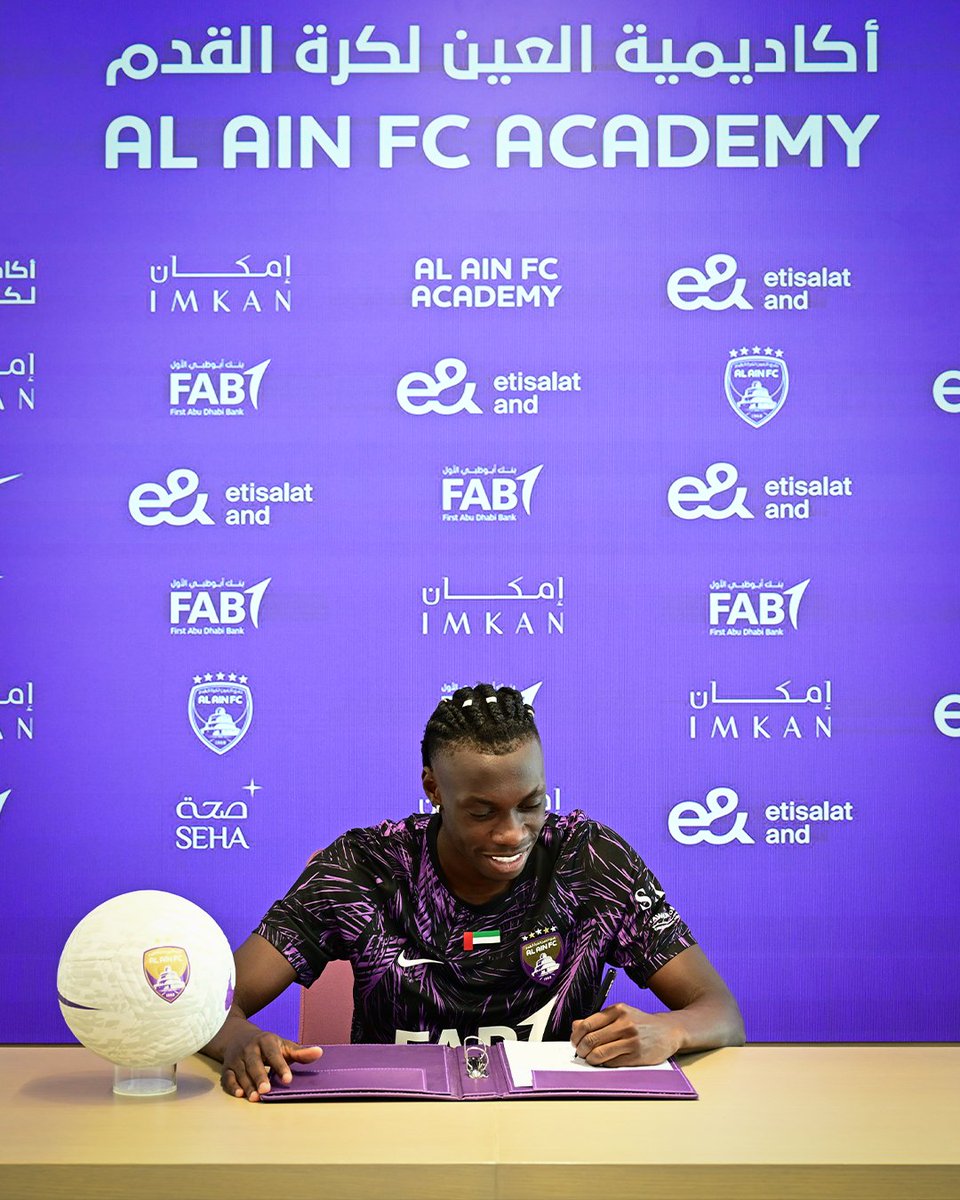 alainfcyouth's tweet photo. العين يتعاقد مع المدافع البرازيلي ماركو انتونيو "دودو" (20 عاماً) قادماً من نادي باهيا البرازيلي، ليتم قيده في اكاديمية العين في ظل استراتيجية الاكاديمية في استقطاب المواهب للمستقبل 🟣 https://t.co/mIrSFKrksw