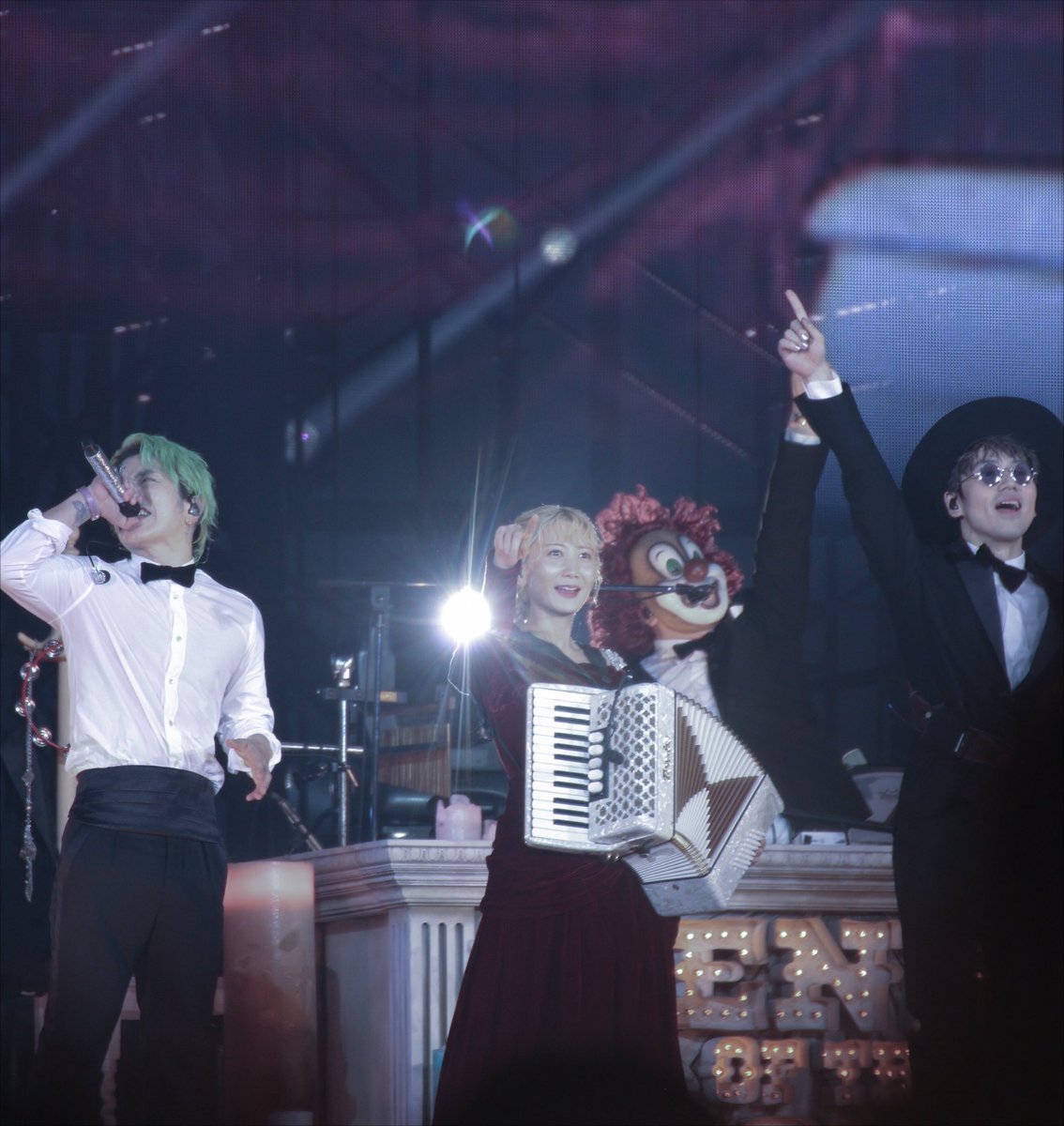 x___ask___x's tweet photo. 私の人生を彩ってくれた4人。
ありがとう。ほんとにこれまでもこれからもありがとう。
#thecinema
#thecinemaネタバレ
#sekainoowari 
@Nakajin_sekaino 
@saori_skow 
@fromsekaowa 
@DJLOVE_SNO https://t.co/X0e7rIS1Ph