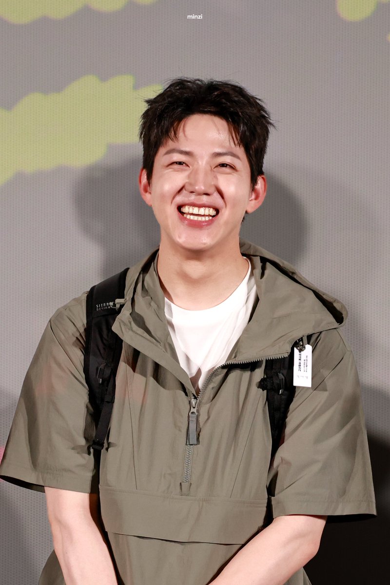zgjaaixus's tweet photo. 260812 #도운 #DOWOON https://t.co/Y8OscefTTa