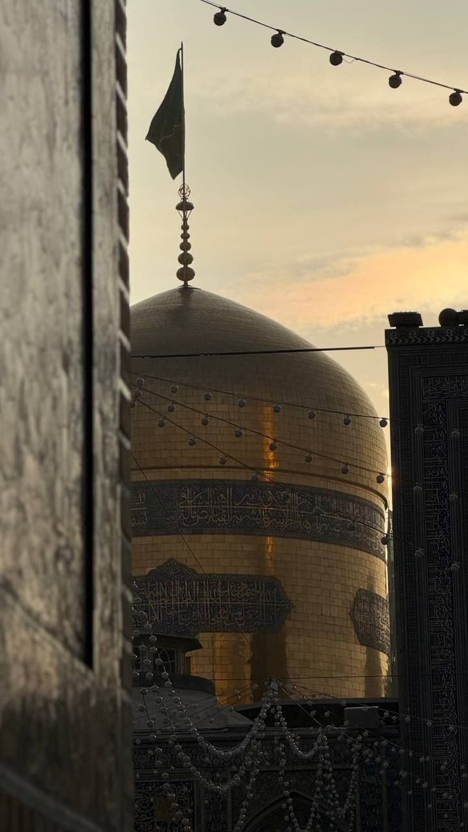 shahiinrh's tweet photo. امام رضا جان…
کرامتت فقط در گره‌گشایی نبود؛
در این بود که به ما یاد دادی
آدم می‌تواند آن‌قدر بزرگ باشد
که حتی در سخت‌ترین لحظه‌ها،
دلش برای دیگران بتپد.
شهادتت، ادامه‌ی همان بزرگواری‌ست
که هنوز از نامت می‌جوشد💔
#ایران_امام_رضا https://t.co/8CAcpTwgMJ
