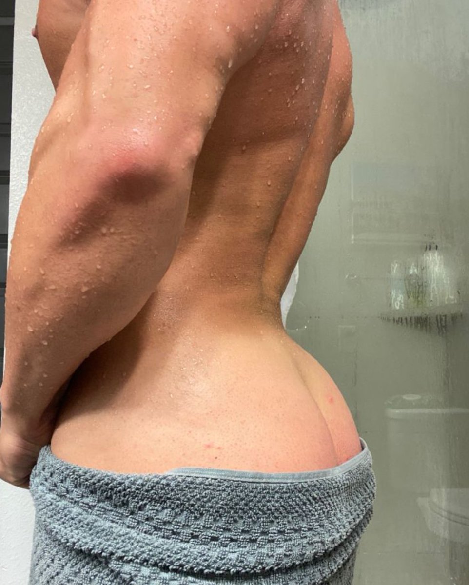 BosGuy's tweet photo. Happy Rump Day... May you make it over to the other side. After today, 60% of the work week will be over. #HHD https://t.co/KGb8lnDyVJ