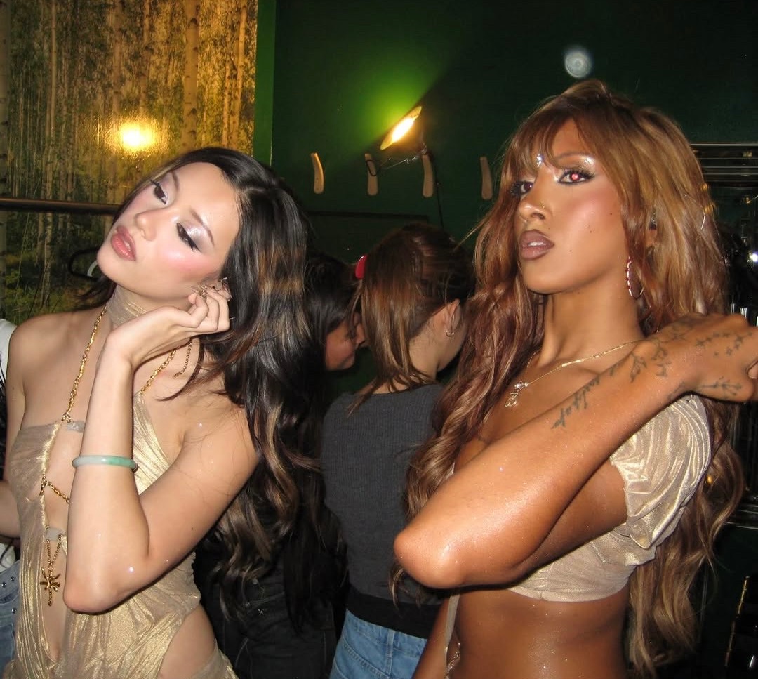 NewsKatseye's tweet photo. New Megara picture shared by Megan on her stories! 

iconic bff shit😝 as Lara would say

#KATSEYE #Megan #Lara https://t.co/8LT7HqABa3