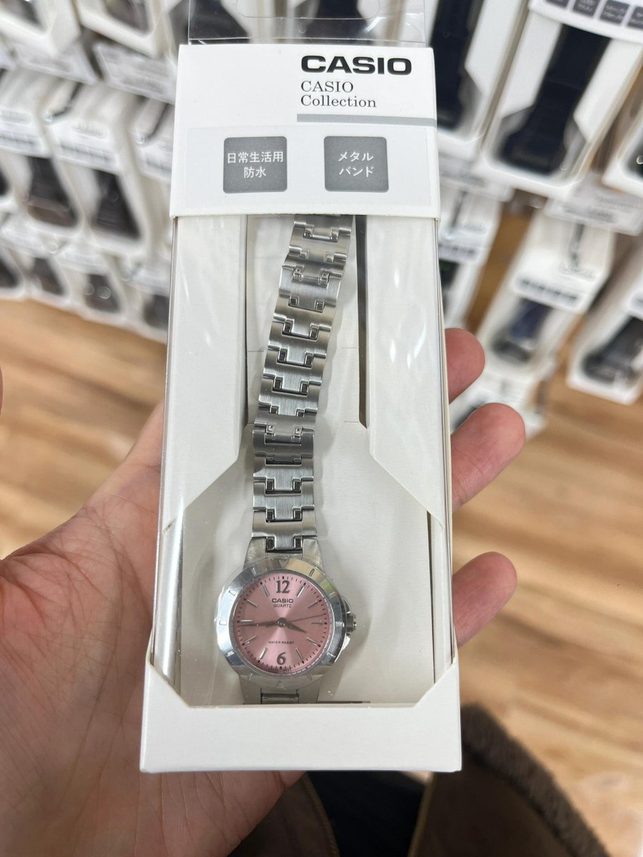 moonieflor's tweet photo. NANGISSS 😭 Casio pink seri ini cantik PARAHHH. Sekali liat langsung jatuh cinta 🩷✋🏻 https://t.co/i7gH8Xcvae