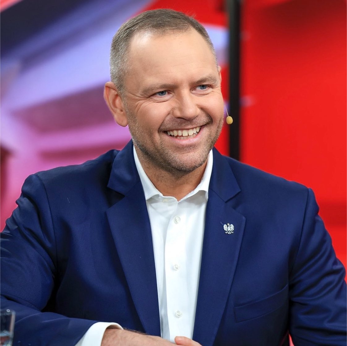 chrzanikx's tweet photo. ❕| Prokuratura w Gdańsku właśnie UMORZYŁA postępowanie dotyczące nieodpłatnego korzystania z apartamentu Muzeum II Wojny Światowej 

Kolejna kompromitacja sekciarzy z Silnych Razem, Nawrocki znowu górą 😏 https://t.co/197CtDdsbp