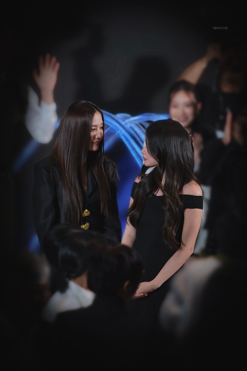 minnymk's tweet photo. เอาเถอะค่ะบอสโซเลน อยากทำไรทำเลย สาววายเชียร์อยู่ค่ะ🤭🤭

#PROJECTDUOONEPresscon
#แถลงข่าวเปิดตัวPROJECTDUOONE
#PROJECTDUOONExFreenBecky
#ฟรีนเบค #FreenBecky https://t.co/NsyINfGaQT