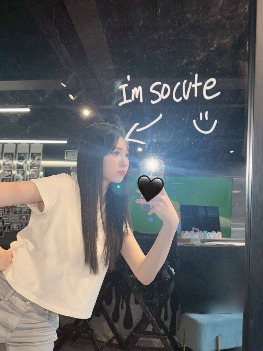 0927_yuina's tweet photo. I'm so cute ... ︎ ☺︎ https://t.co/Oknoqehd9J