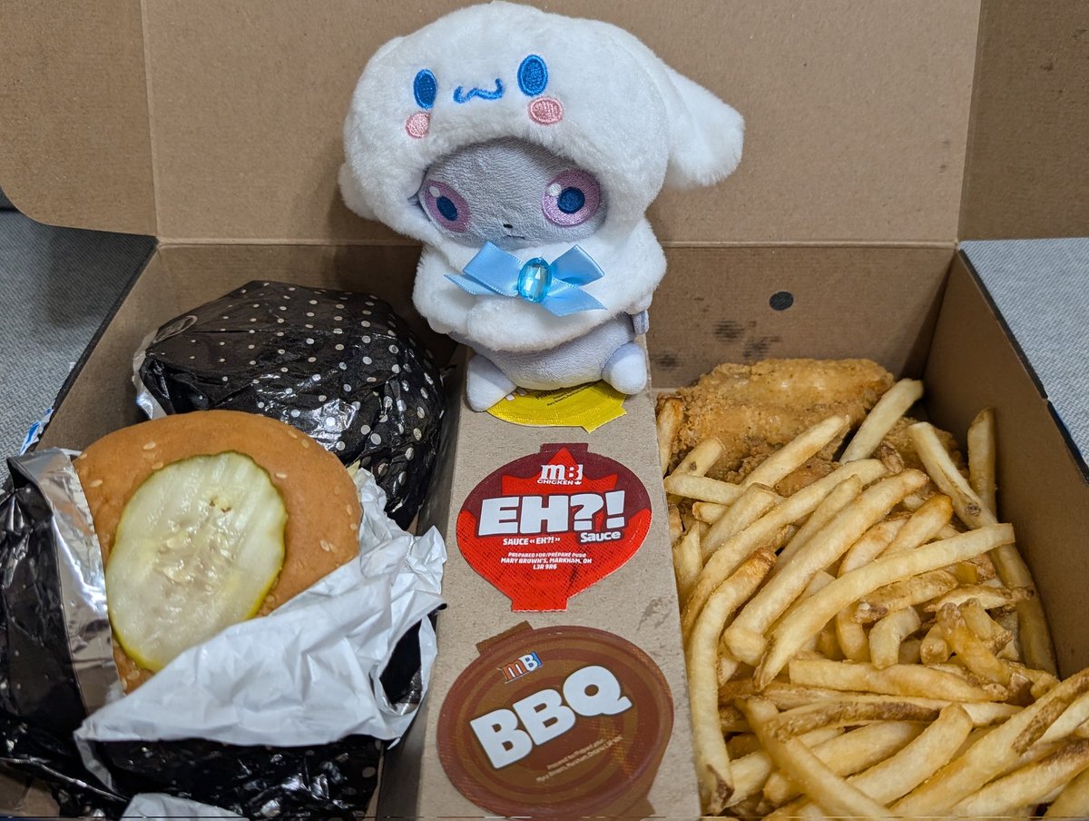 espurr_eats's tweet photo. 🍗🍔🍟 https://t.co/tV5eUCT6SP