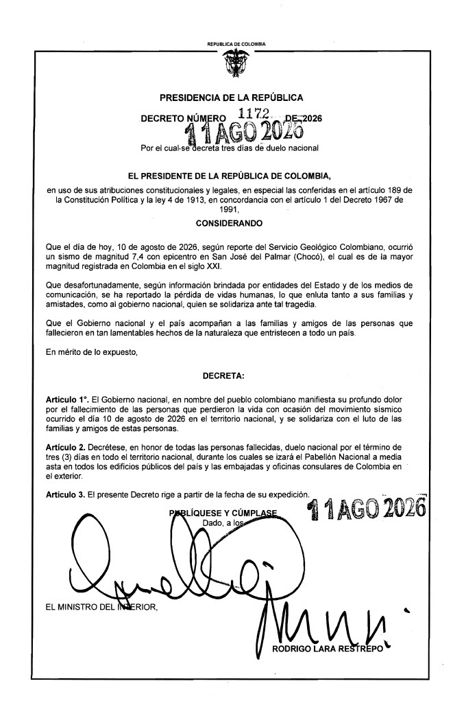 LaUMcentral's tweet photo. Mediante el Decreto 1172 de 2026, el Gobierno fijó tres días de duelo nacional tras el sismo de magnitud 7.4.

El Pabellón Nacional se izará a media asta en edificios públicos. https://t.co/eCP0mIbyUa