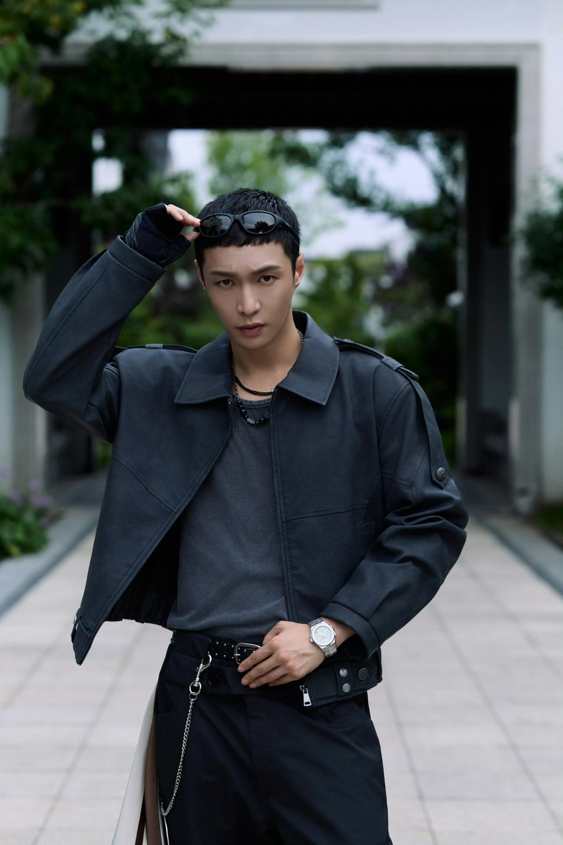 knockknock0408's tweet photo. LAY - 张艺兴工作室 weibo https://t.co/bylvYgBP7o