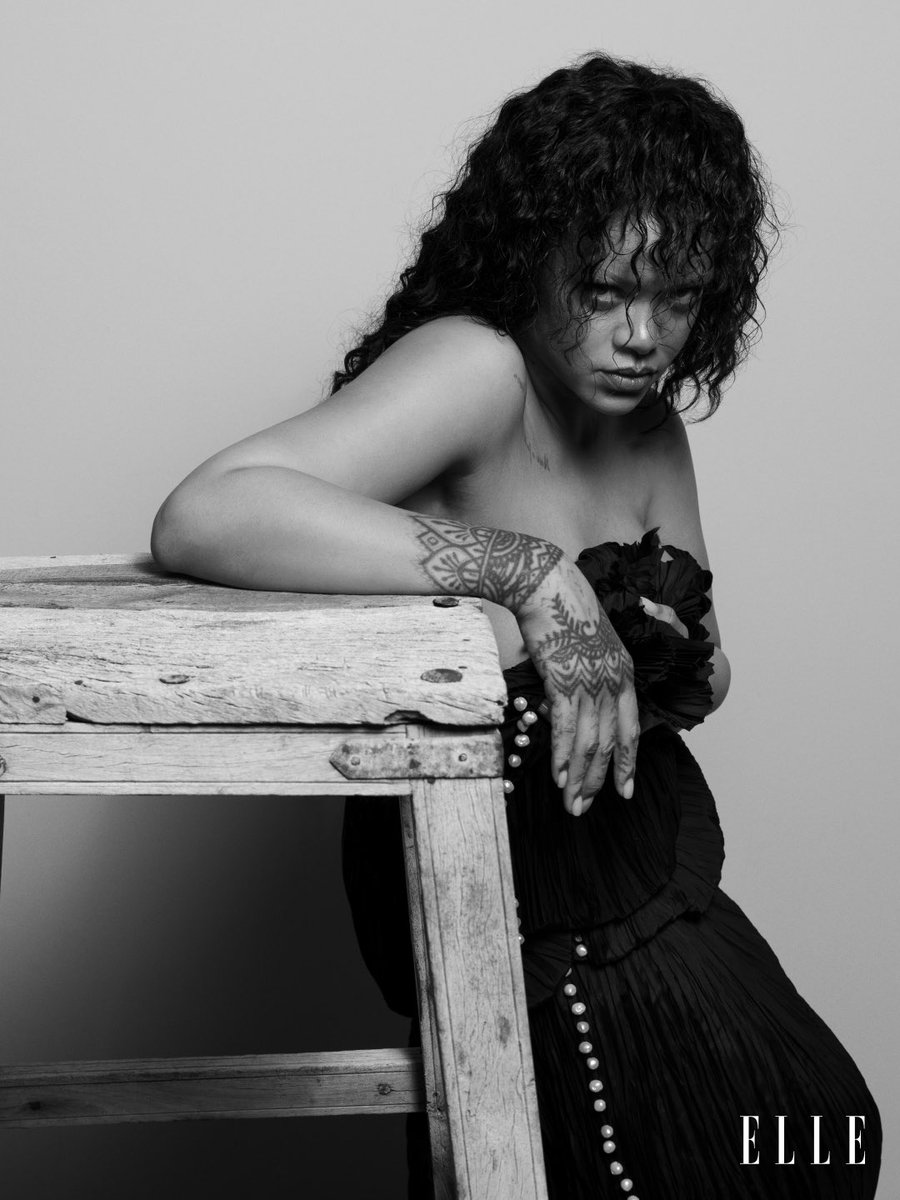 rihanna's tweet photo. https://t.co/GD8k8C4Gt1