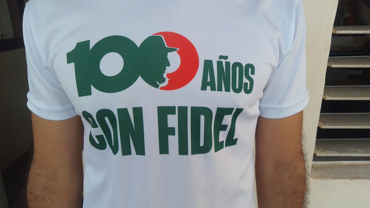 ArgelisML's tweet photo. Siempre contigo.

#100AñosConFidel https://t.co/tYdMLnATa8