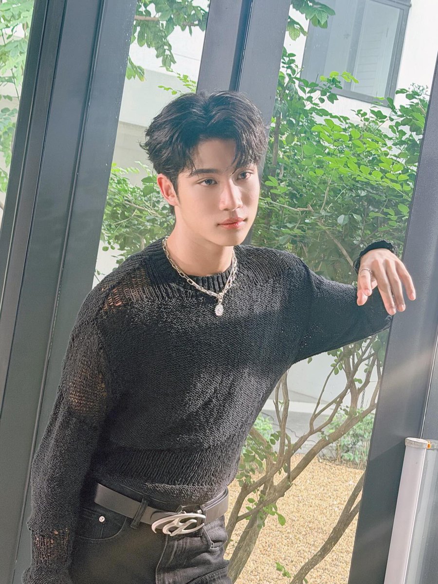 im63hq's tweet photo. ( มีใครทิ้งสะโพกบ่อยเท่าองต๋าไหม ไม่มีนะ 🧎🏻‍♀️🧎🏻‍♀️ ) https://t.co/5Lri3gShKM