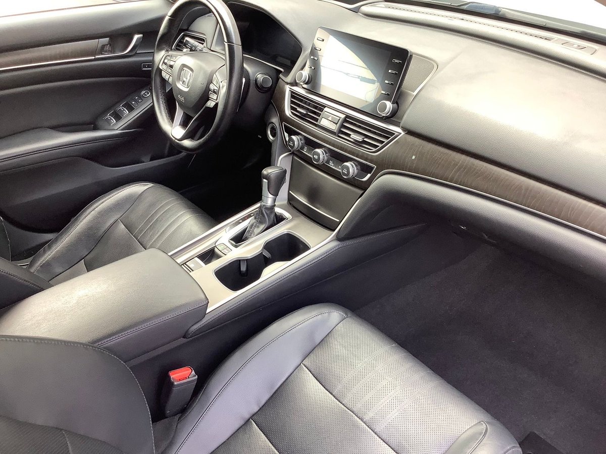 Kinglamarr___'s tweet photo. 2018 Honda Accord Sedan Touring 1.5T
From the US straight to Nigeria!🇳🇬
🏷️: N15.2 Million ($10.7K)
(Buying + Shipping)
ETA: 6-8weeks
Contact for details📥 https://t.co/KBZNIqEfGm
