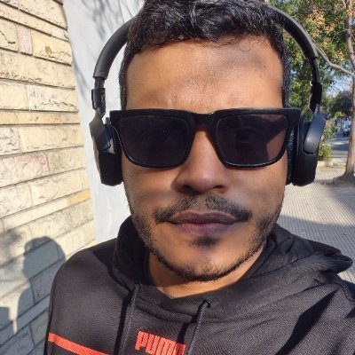DonGypsyq0fk's tweet photo. @waraujo88 @fedesturze @JMilei @LuisCaputoAR @diegosantilli Mírate Bobo, Recién te estan Creciendo los Pelitos de la Barba y te queres hacer el Politólogo Pedazo de Gil..??? Anda a Tomar la Chechona Booboooo !!! 😂 https://t.co/ZKYv1m08Ma