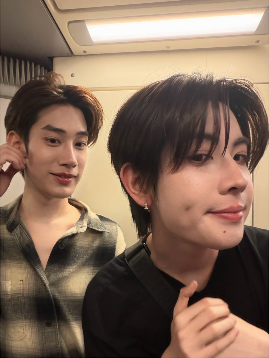myfirstloveone's tweet photo. รูปแรกก่อนได้ต่างหู2หมื่นรึป่าว อารมดีทันตาเห็น5555555555555555555 https://t.co/a8HxG45mvU