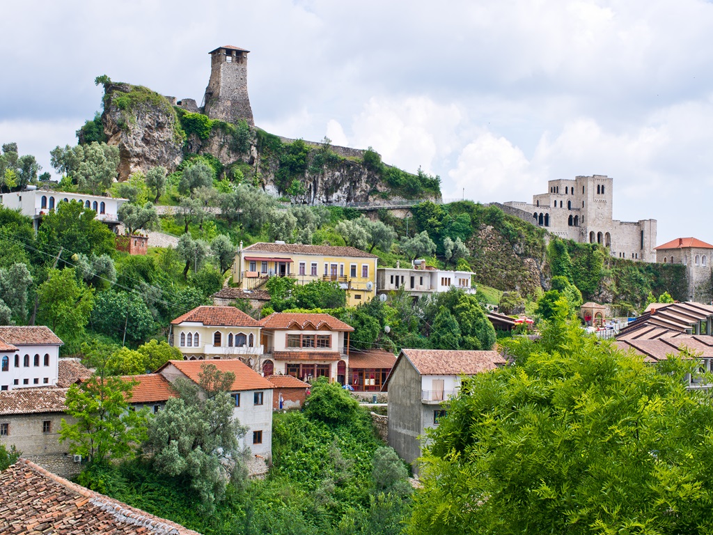 ReadTripWeb's tweet photo. 🫵 ¿Quieres unas vacaciones de última hora a buen precio? 

🇦🇱 Descubre Albania en 4 Días desde 607 euros. 

📃 Incluye alojamiento, desayuno, traslados, guía en español y salidas desde Barcelona y Madrid.

⏳ Oferta válida hasta el 31 de agosto.

https://t.co/vIdxqN1R5h https://t.co/nqtrPT7laz