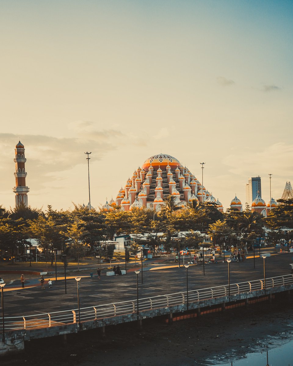 tooriclicks's tweet photo. Makassar
.
.
#BeforeAndAfter #EditingWorkflow #PresetPack #PhotographyTools #EditingTutorial https://t.co/9xQMyoMJxF