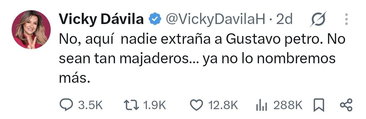ColSinLimite's tweet photo. @VickyDavilaH USTED NO CUMPLE  NI AÑOS VIEJA CACORRA @VickyDavilaH https://t.co/4h5v89tAkD