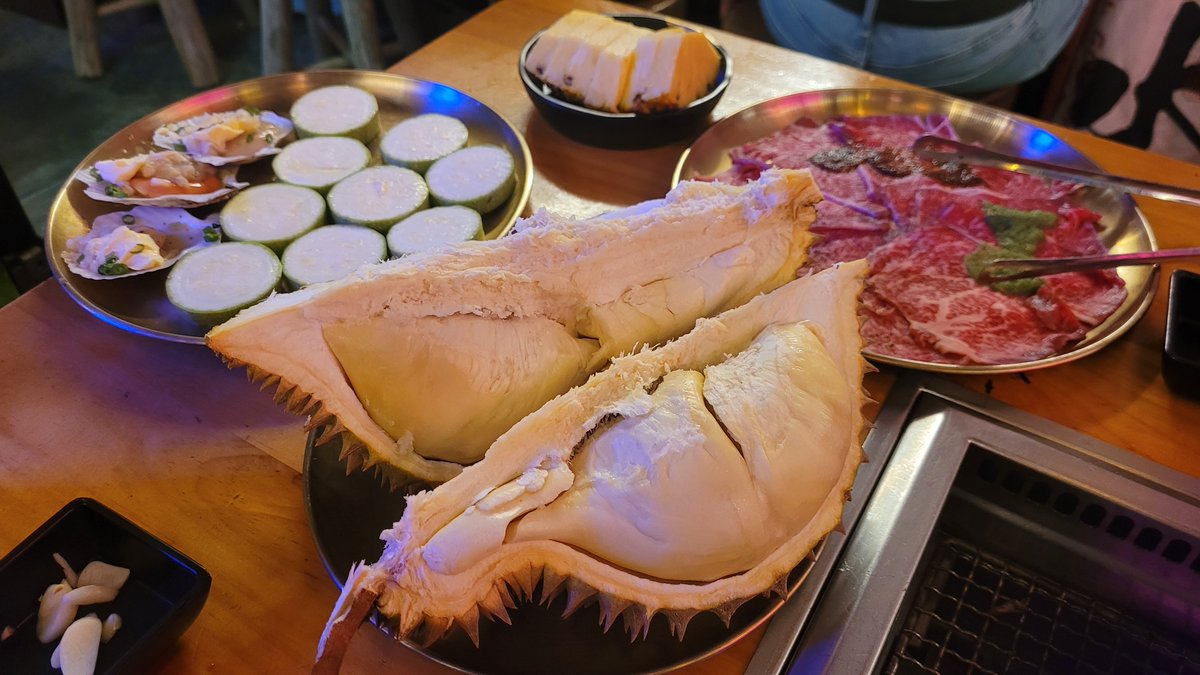 twiggiechan's tweet photo. 今日の焼き肉 https://t.co/zRJTVGE18l