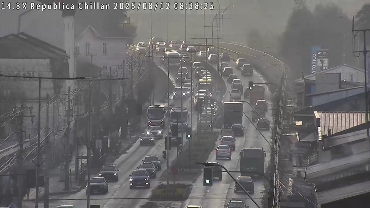 TTILosLagos's tweet photo. ⚠️ (08:39) Alto flujo vehicular en sector de acceso y salida #Rahue por el Puente San Pedro. Conduzca con precaución, respetando velocidad permitida y señalización. #Osorno https://t.co/h0wgTisxfT