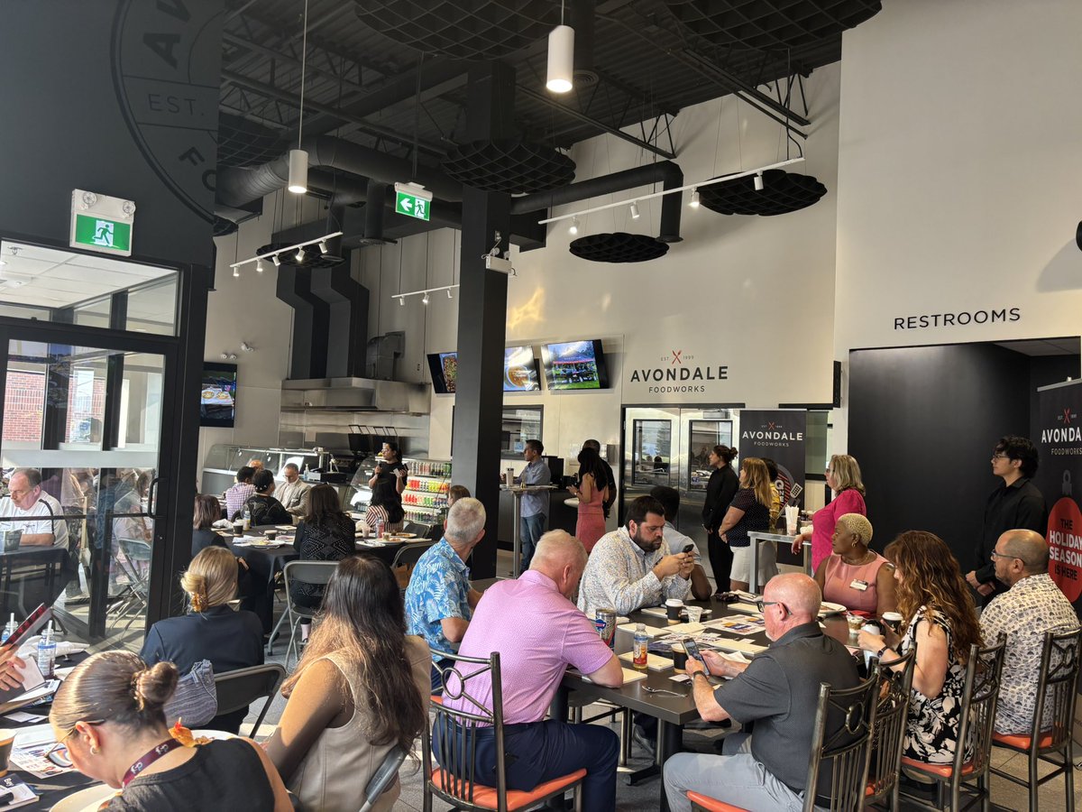 MBOTOntario's tweet photo. @insurancelandca Venue host, @AvondaleFW, speaks about their offerings, including catering services https://t.co/vThjMxnMVQ