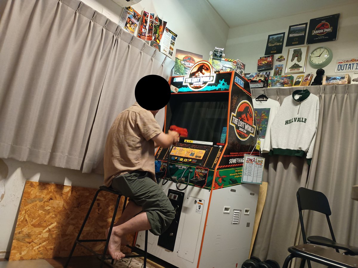 misakiretriever's tweet photo. オタクが泊まり来たり、泊まり来たオタクの家に泊まり行ったりしてました。 https://t.co/rdJM3WIYk6