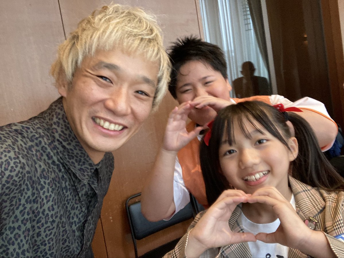 yusukene's tweet photo. M-1からの日本橋漫才組合ありがとうございました！！
ちょっとHP使い切ったんで今日は生配信休んでラジオトークお納め下さい！！
未完万十のこっちゃんとのお話です！！

8月29日21時よしもと漫才劇場
単独ライブ「父の車で流れていたのはエンジン音でした」
是非！！

https://t.co/QGa6M5mQQG https://t.co/kUdUQ5sTRj