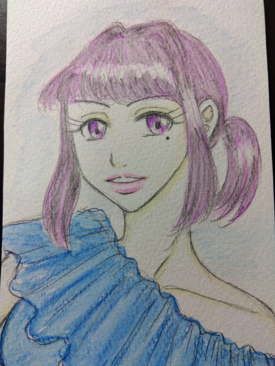 美夜子ちゃん。部屋を整頓してたら、水彩画用の画用紙出てきたので水彩