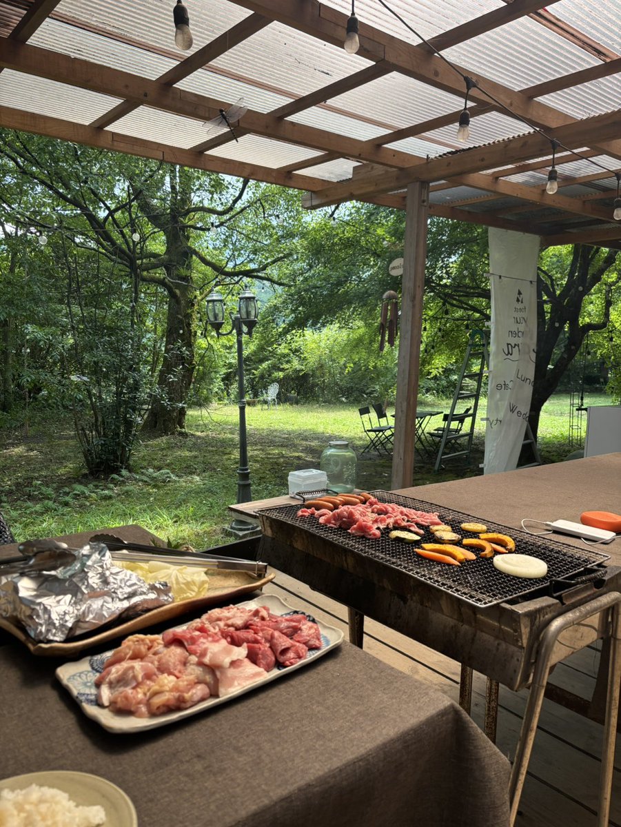 ds_yh86's tweet photo. 今日もお疲れ様でした！

昨日はBBQへ🍖🔥

美味しいものを食べながら、みんなでワイワイできて最高の時間でした😊

仕事も全力、休みも全力💪
しっかりリフレッシュできたので、今週も頑張ります！🔥
 #細山田商事  #ドクターストレッチ
 #鹿児島天文館 https://t.co/G1Vih4cGCS