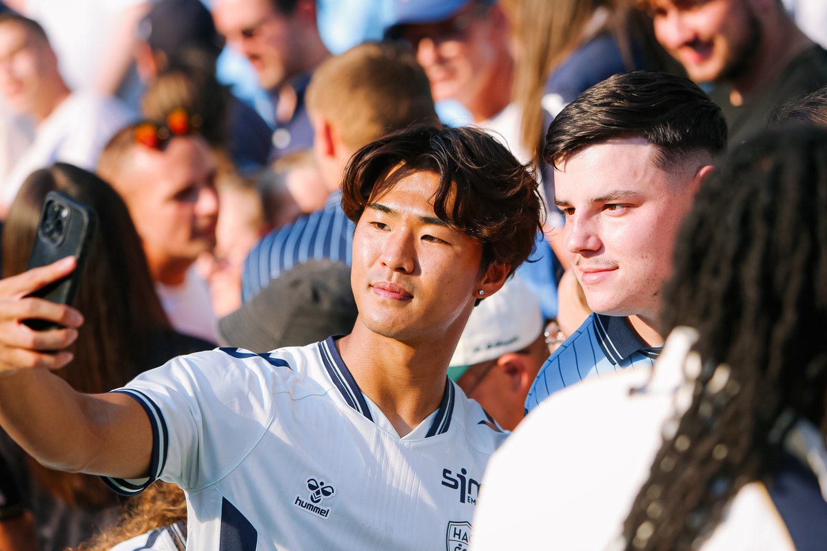 HAC_Foot's tweet photo. 🫂🤳💙 https://t.co/7VfqwIS7HI