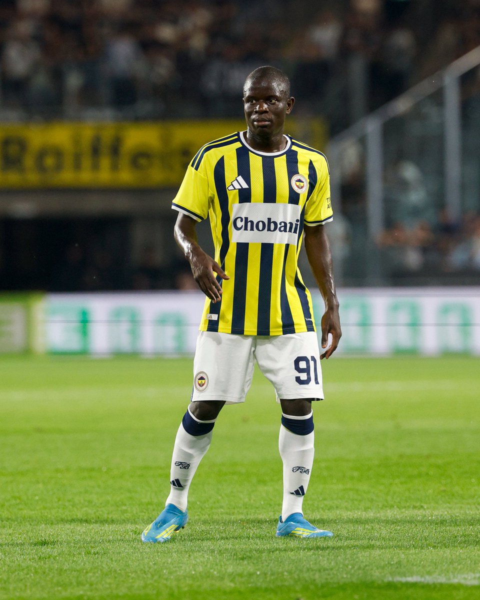 1905GNDM's tweet photo. Herkes Victor Osimhen'in parasına kafayı takmış durumda. Victor Osimhen ve Kante'nin maliyeti aynı. Niye kimse Kante'yi konuşmuyor?" https://t.co/ss8sHSzc1c