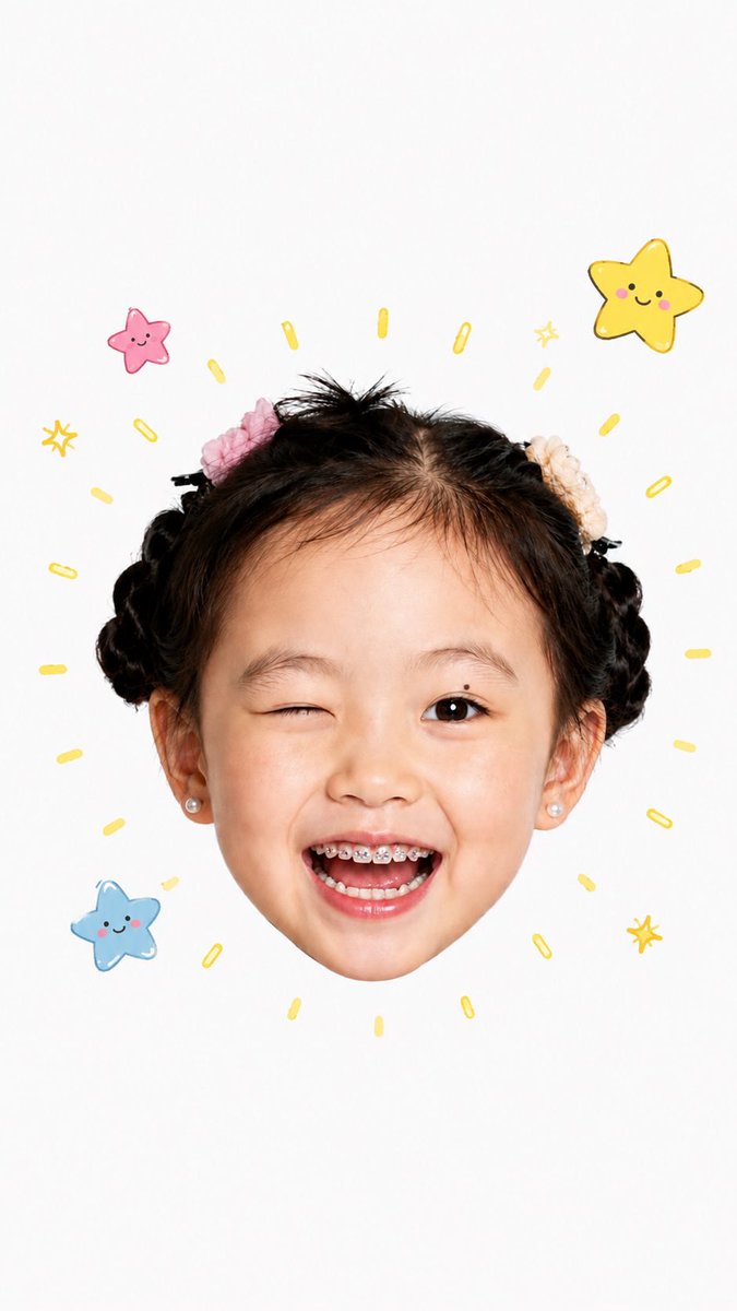 EsoesSara's tweet photo. Tiny Sara: 90% smile, 10% chaos, 100% convinced life was going to be fun. ʕ·͡ˑ·ཻʔ https://t.co/IwPiWzp147