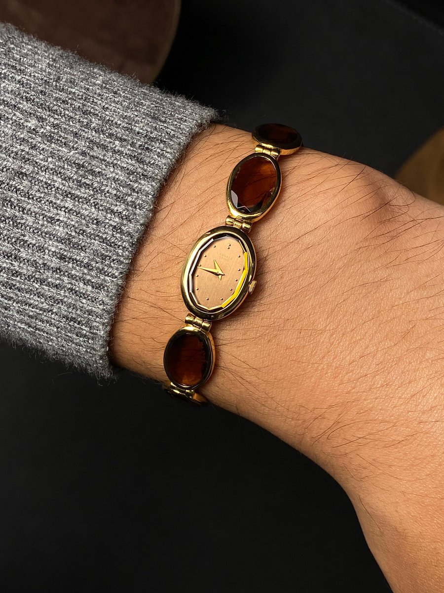 maniesbeli's tweet photo. SEIKO LASSALE VINTAGE kenapa secakep ini 😭 buat pergelangan tangan mungil ini tuh definisi elegan dan berkelas 🫵❤️ https://t.co/jNYcpcuePz