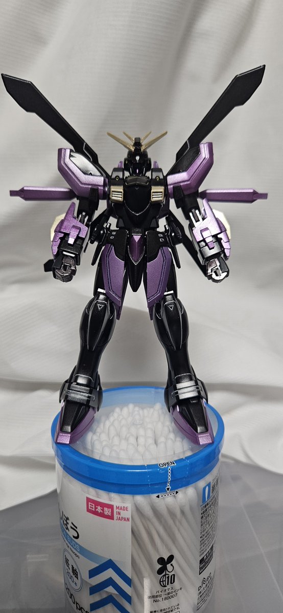 RX79_N_EFSF's tweet photo. 友人に調色してもらい、ついに完成。
東方不敗リスペクトしすぎたゴッドガンダムです。
#ガンプラ
#色変えロマン
#HG
#機動武闘伝
#BURNNIG GUNDAM https://t.co/I8eWXWhBTA