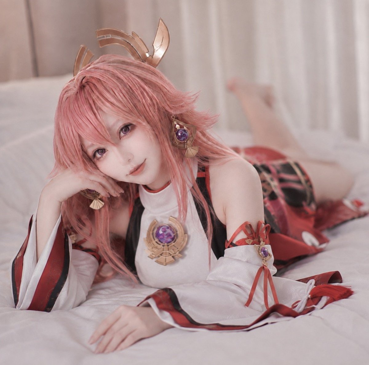 bunnykynr's tweet photo. コスプレよりも太ももが目立ってしまう...
太ももすき？ https://t.co/tO4i988LbK
