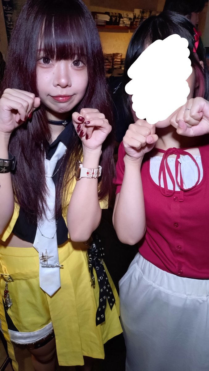 mmmm_loveS2's tweet photo. R8.8.9 Sun.
朝凪現体制ラストライブ
📍下北沢ライブホリック

初めましてのQUON🤘

ロックアイドルでめちゃくちゃしびれた⚡🤘
やっぱりロックアイドル好きだなぁと感じました🥹笑

みんな可愛くてお話も楽しかった☺︎

ライブ中にみんなから確定レス10回はもらった（妄想） https://t.co/qLvnbYjZW9