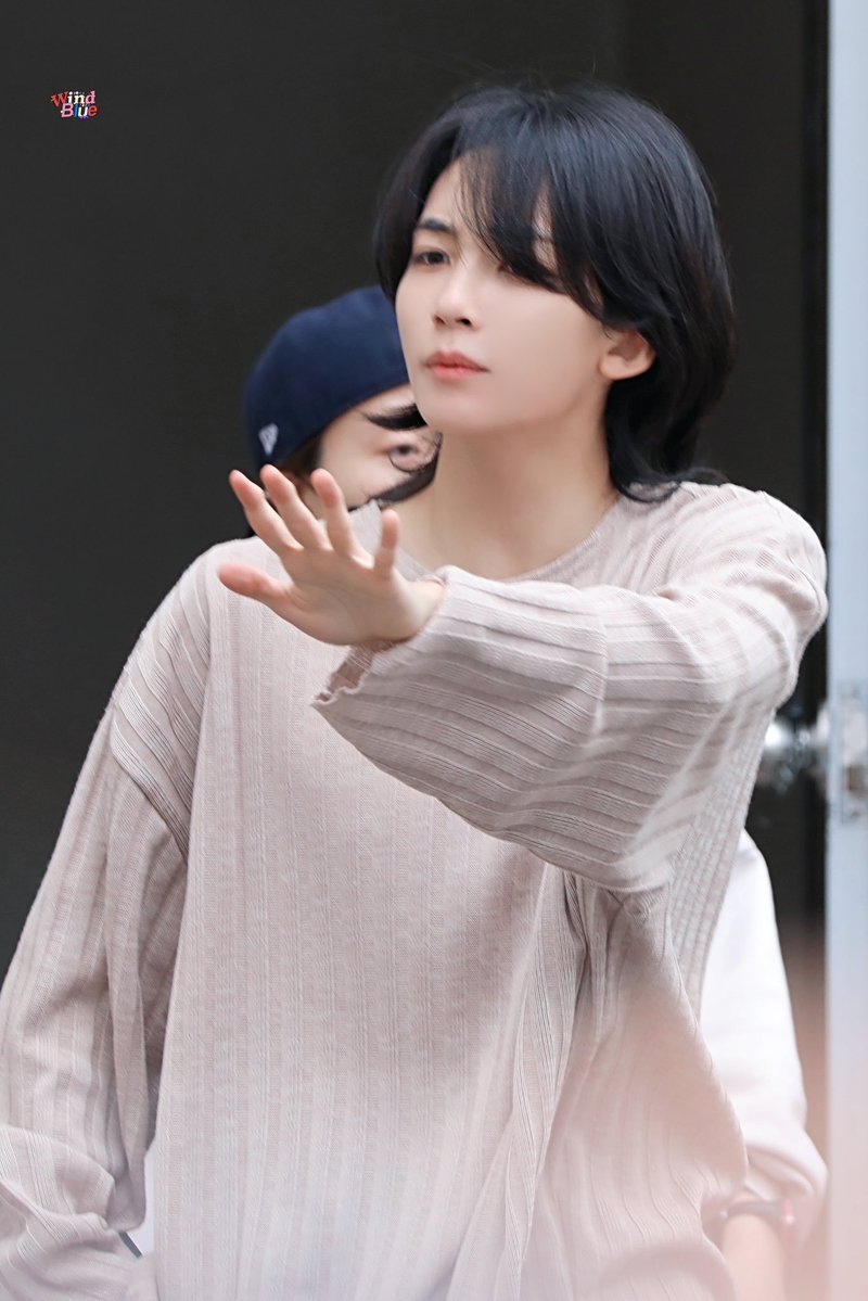 HANI_BERRY_1004's tweet photo. 🤍하니시🤍 https://t.co/kh1O8wNnul