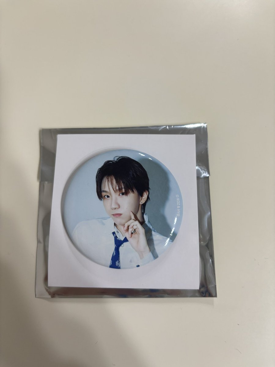 2seoho6's tweet photo. @yaaaaa2007 検索より失礼します🙇‍♀️
画像のウナクを所持しておりますが、イハンとの交換は可能でしょうか？郵送希望です。
御検討頂けたら幸いです。
よろしくお願いします🙇‍♀️ https://t.co/mYCYOeqEUd